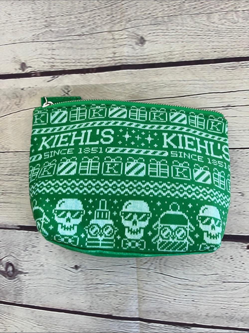 Kiehl's Green Knit Pattern Toiletry Pouch
